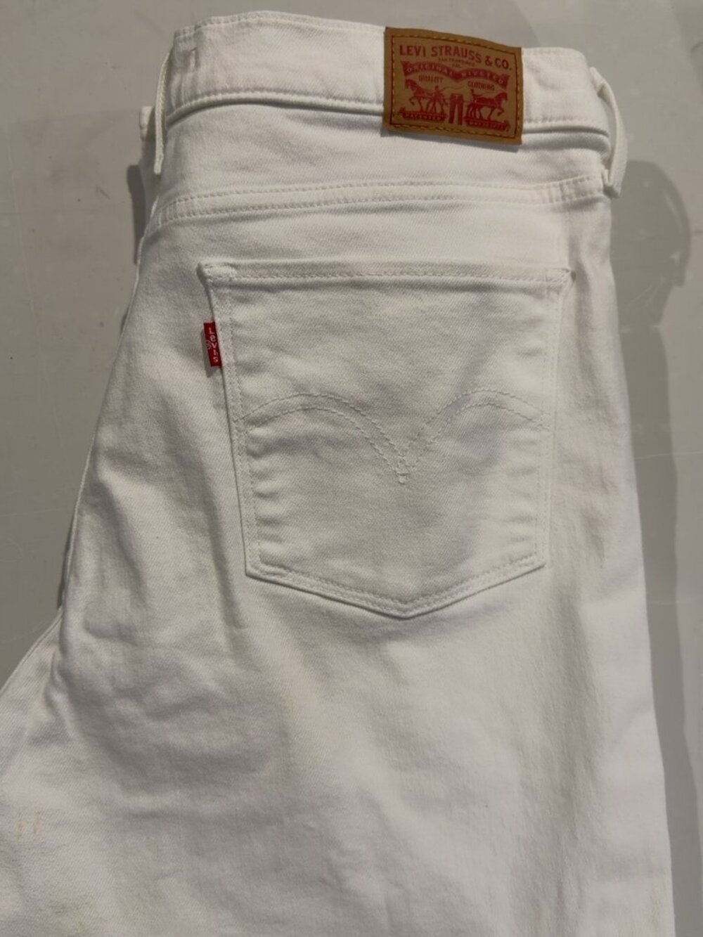 Levi’s White Straight Leg Stretch Jeans W32 L30